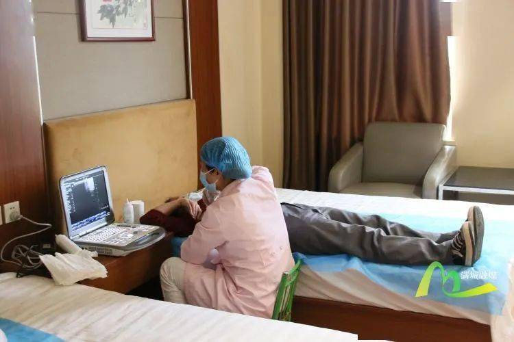 堅持人民至上，守護職工健康——滿城區開展新時代文明實踐“健康義診”進企業活動